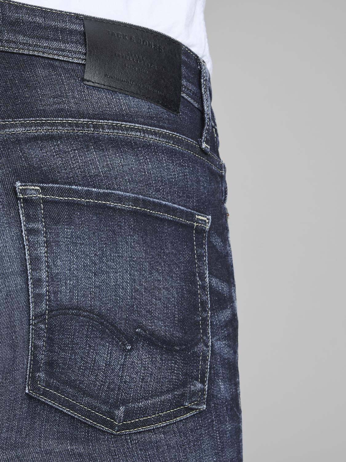 model_shot-detail